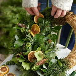 Couronne de Noël en paille (D30 cm) à décorer