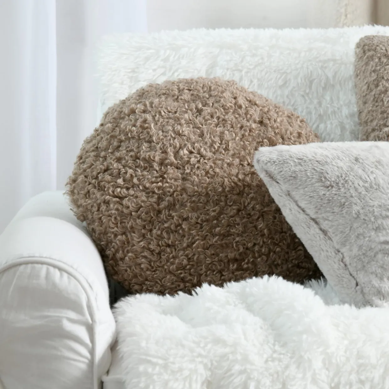 Coussin rond bouclette (40 cm) Cosylife Taupe