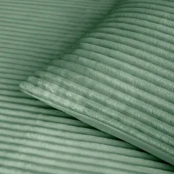 Housse de couette et deux taies d'oreiller flanelle (240 x 220 cm) Veloutea Vert cédre