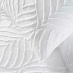 Housse de couette et deux taies microfibre tuftée (240 x 220 cm) Heltie Blanche