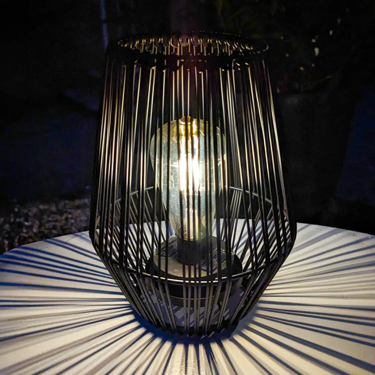 Lampe de table solaire LED (H23 cm) Calabre Noir