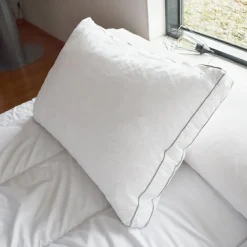 Oreiller rectangulaire moelleux (50 x 70 cm) Sensation Duvet Blanc