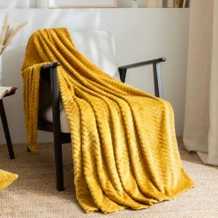 Plaid doux flanelle (130 x 180 cm) Zag Jaune moutarde