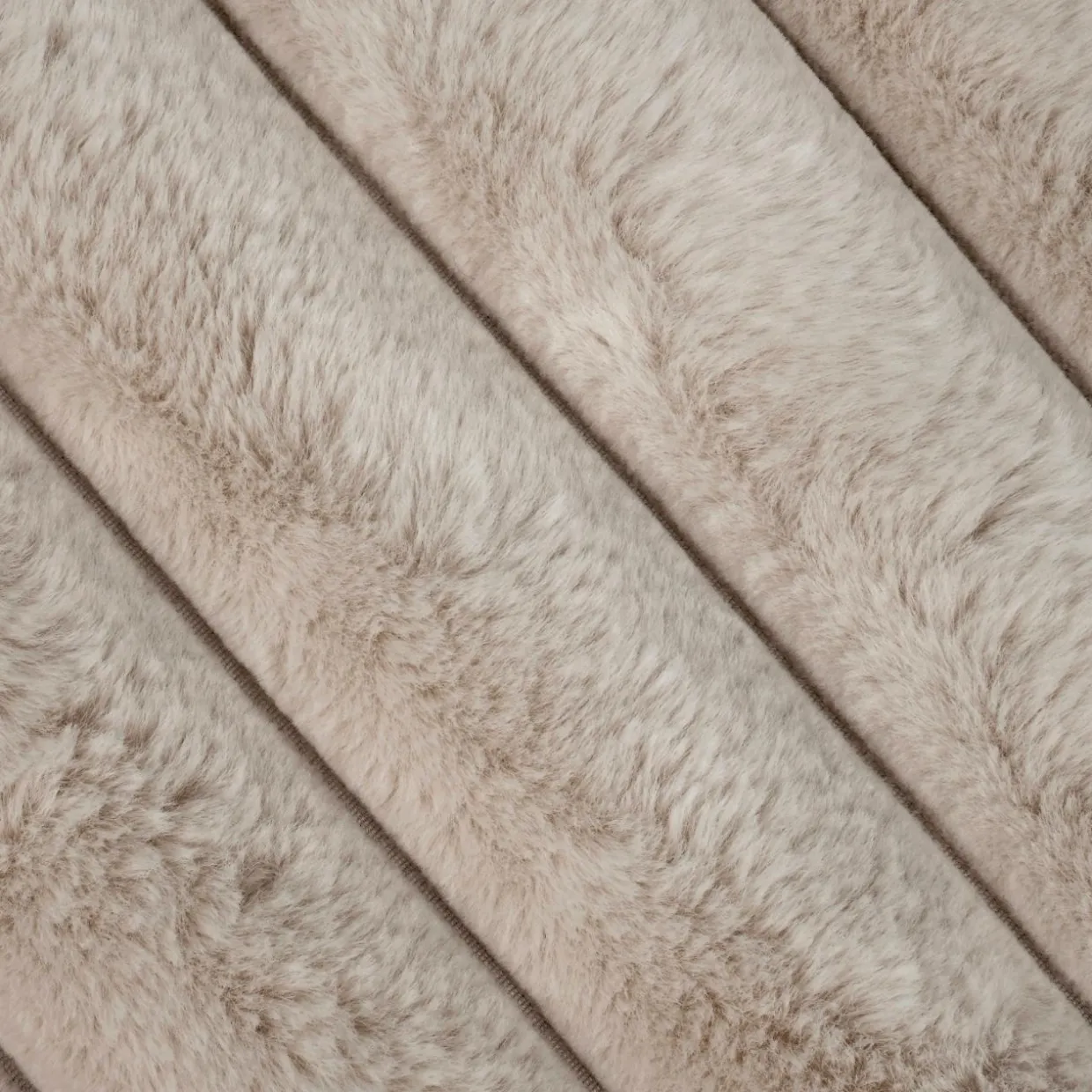 Plaid fausse fourrure (130 x 160 cm) Polary Beige