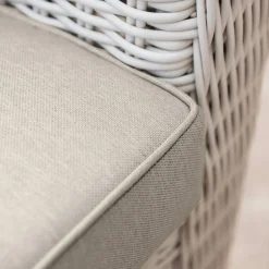 Salon de jardin en résine tressée 4 places 4 pcs Calvi Blanc et taupe