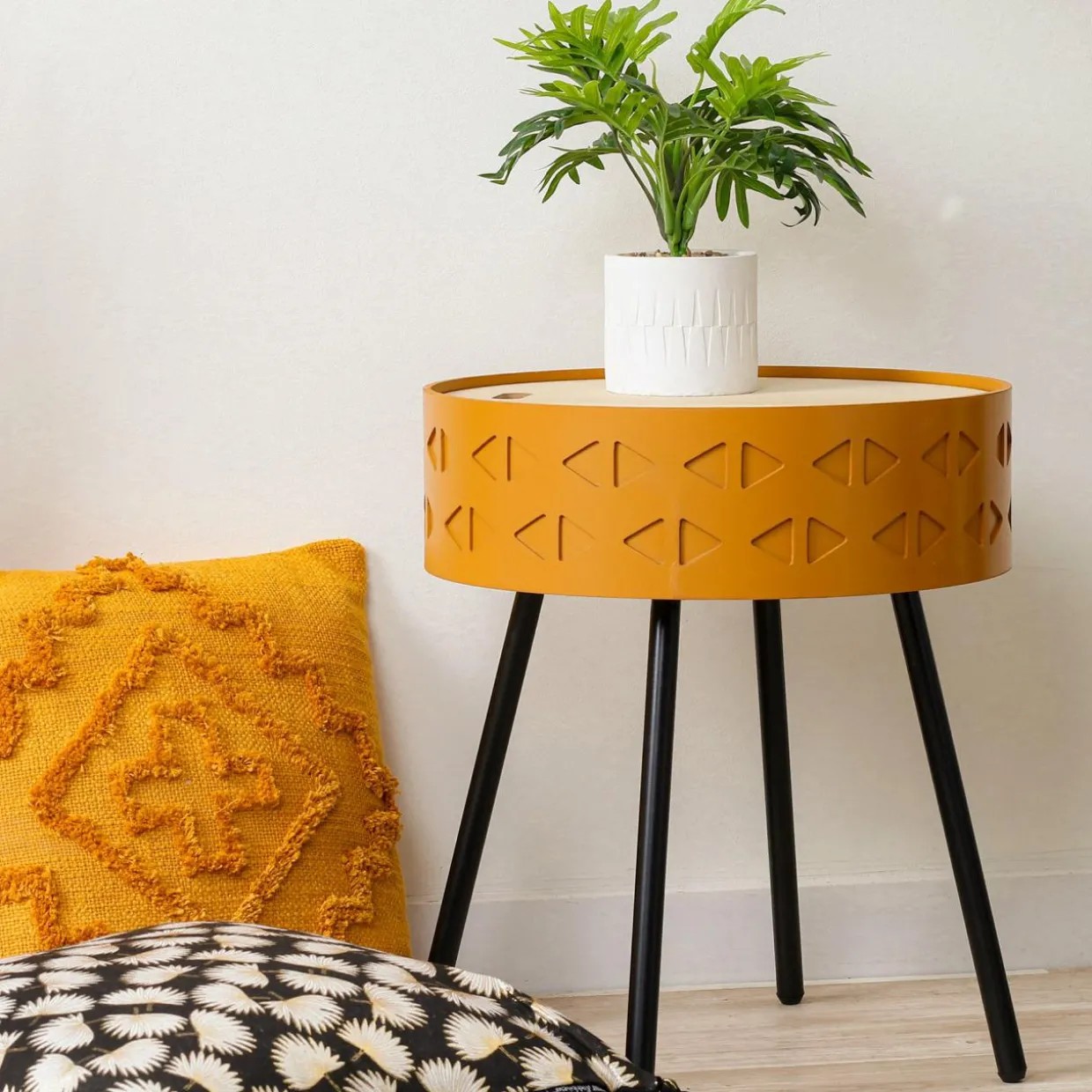 Table coffre en bois (H45 cm) Shiro Jaune moutarde