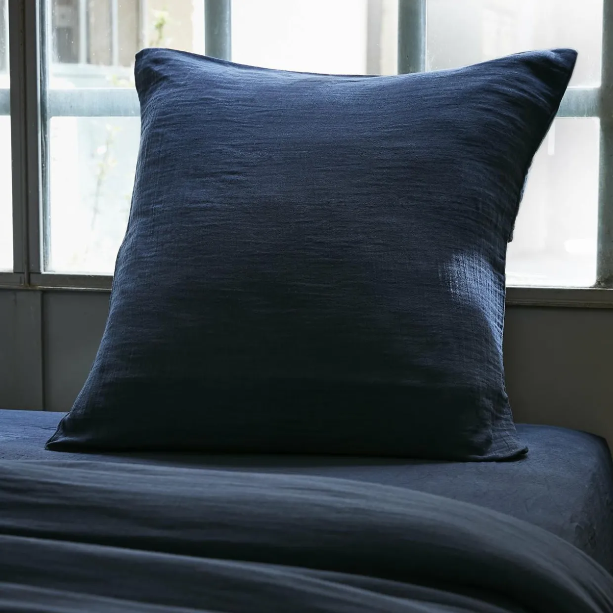 Taie d'oreiller carrée gaze de coton (60 x 60 cm) Gaïa Bleu nuit